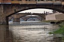 I ponti Santa trinita, e alla Carraia visti dal prato dei Canottieri Firenze.